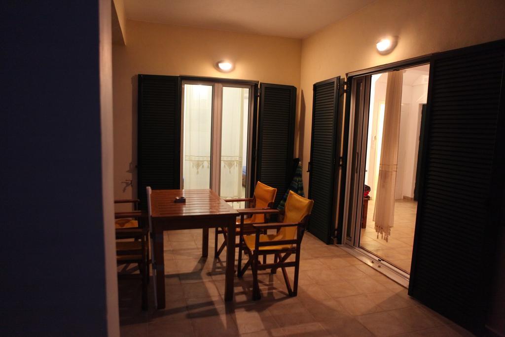 Il Villaggio Chrani Ngoại thất bức ảnh
